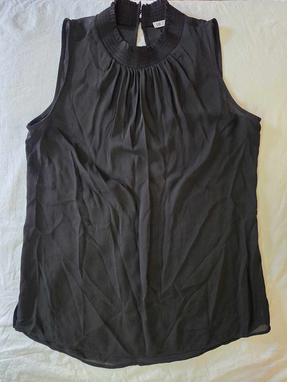 DR2 Black Mock Neck Smocked Sleeveless Blouse Medium Keyhole Back Tank Top